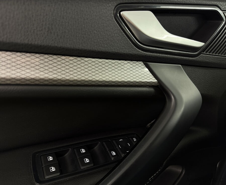 Фото LADA Vesta I Рестайлинг с пробегом | №9 Фото LADA Vesta I Рестайлинг с пробегом | №9