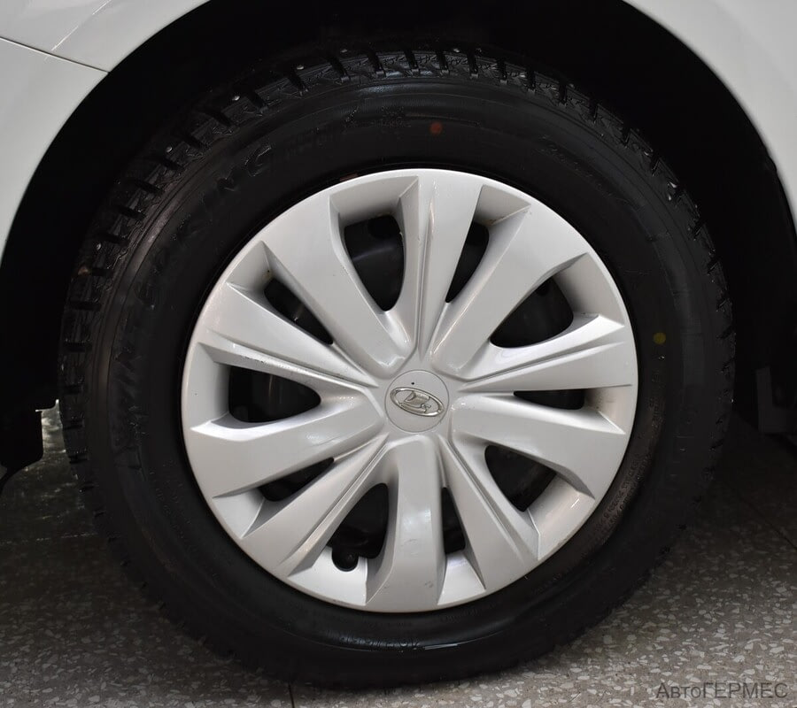 Фото LADA Vesta I Рестайлинг с пробегом | №15 Фото LADA Vesta I Рестайлинг с пробегом | №15