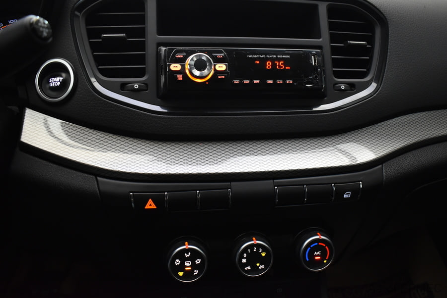 Фото LADA Vesta I Рестайлинг с пробегом | №7