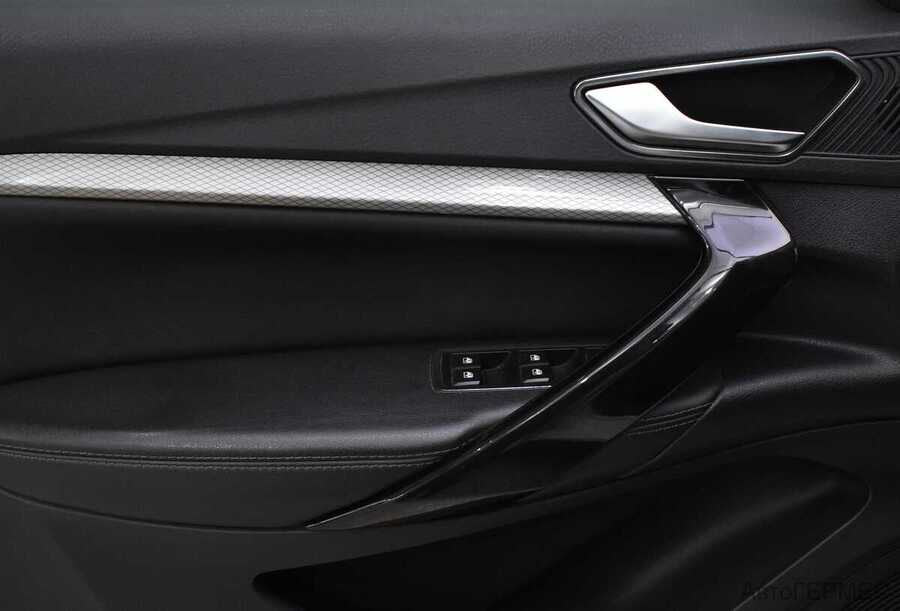 Фото LADA Vesta I Рестайлинг с пробегом | №9