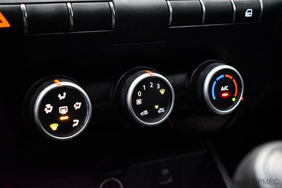 Фото LADA Vesta I Рестайлинг с пробегом | №8