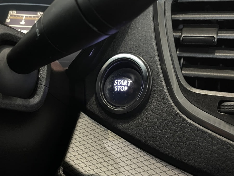 Фото LADA Vesta I Рестайлинг с пробегом | №10