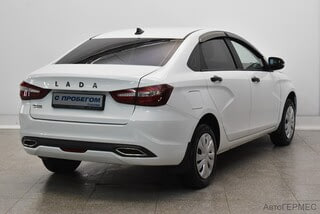 Фото LADA Vesta I Рестайлинг с пробегом Фото LADA Vesta I Рестайлинг с пробегом