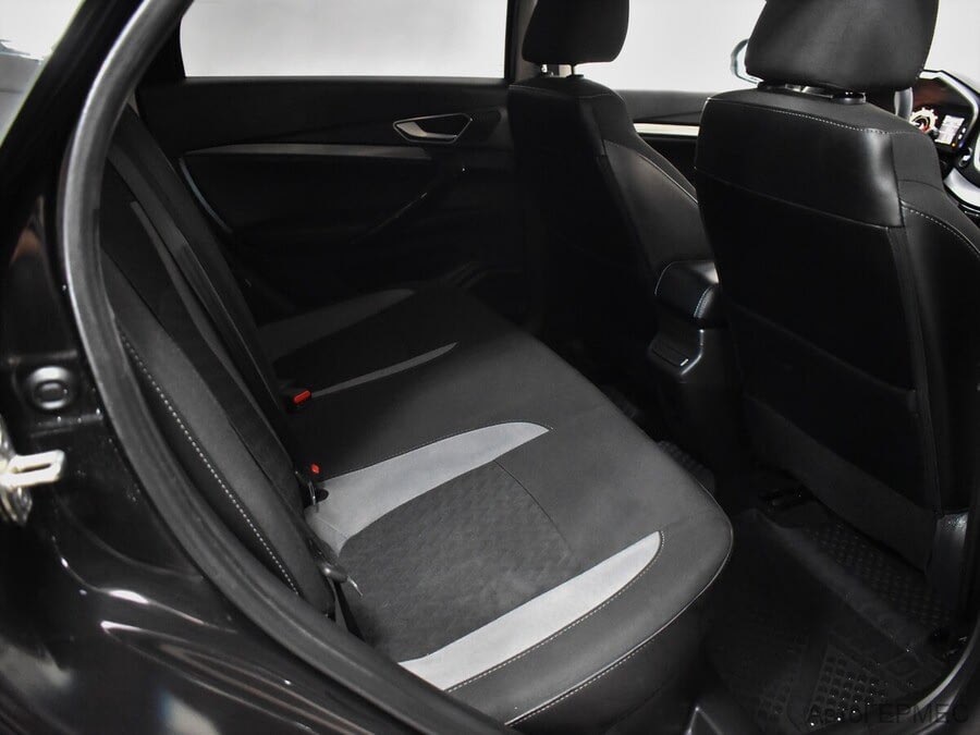 Фото LADA Vesta I Рестайлинг с пробегом | №13