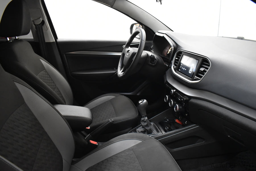 Фото LADA Vesta I Рестайлинг с пробегом | №12