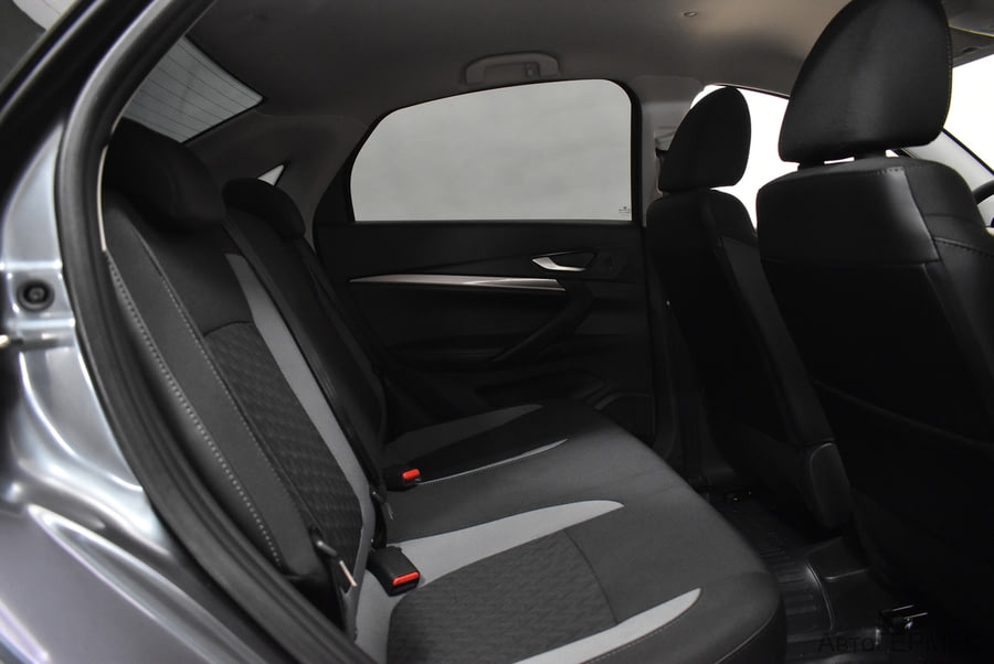 Фото LADA Vesta I Рестайлинг с пробегом | №10 Фото LADA Vesta I Рестайлинг с пробегом | №10