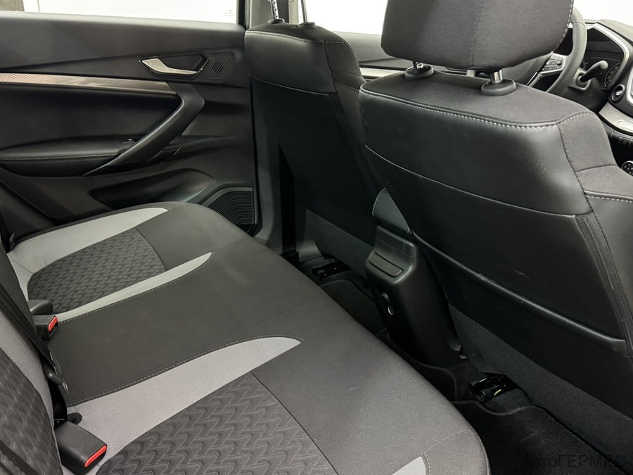 Фото LADA Vesta I Рестайлинг с пробегом | №13