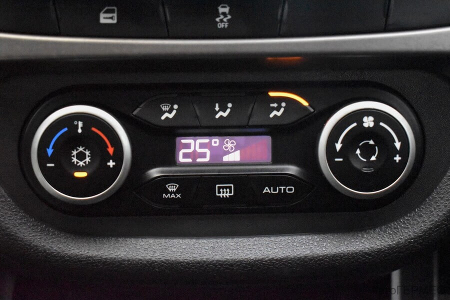 Фото LADA Vesta I с пробегом | №9