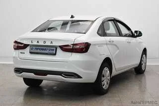 Фото LADA Vesta I Рестайлинг с пробегом Фото LADA Vesta I Рестайлинг с пробегом