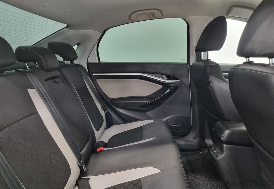 Фото LADA VESTA CROSS I с пробегом | №11 Фото LADA VESTA CROSS I с пробегом | №11