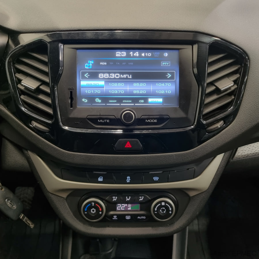 Фото LADA VESTA CROSS I с пробегом | №6 Фото LADA VESTA CROSS I с пробегом | №6