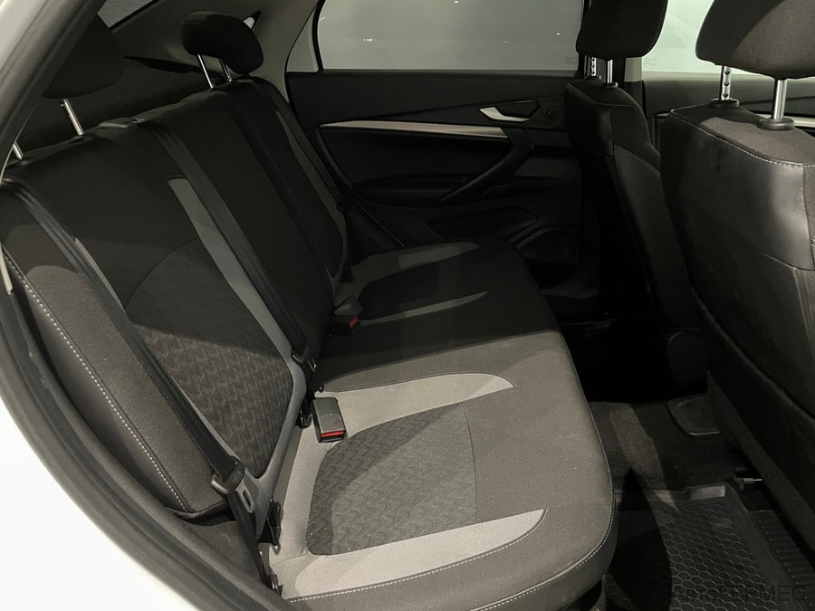 Фото LADA Vesta I Рестайлинг с пробегом | №11