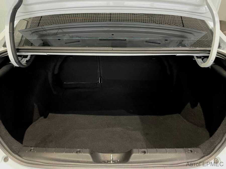 Фото LADA Vesta I Рестайлинг с пробегом | №12