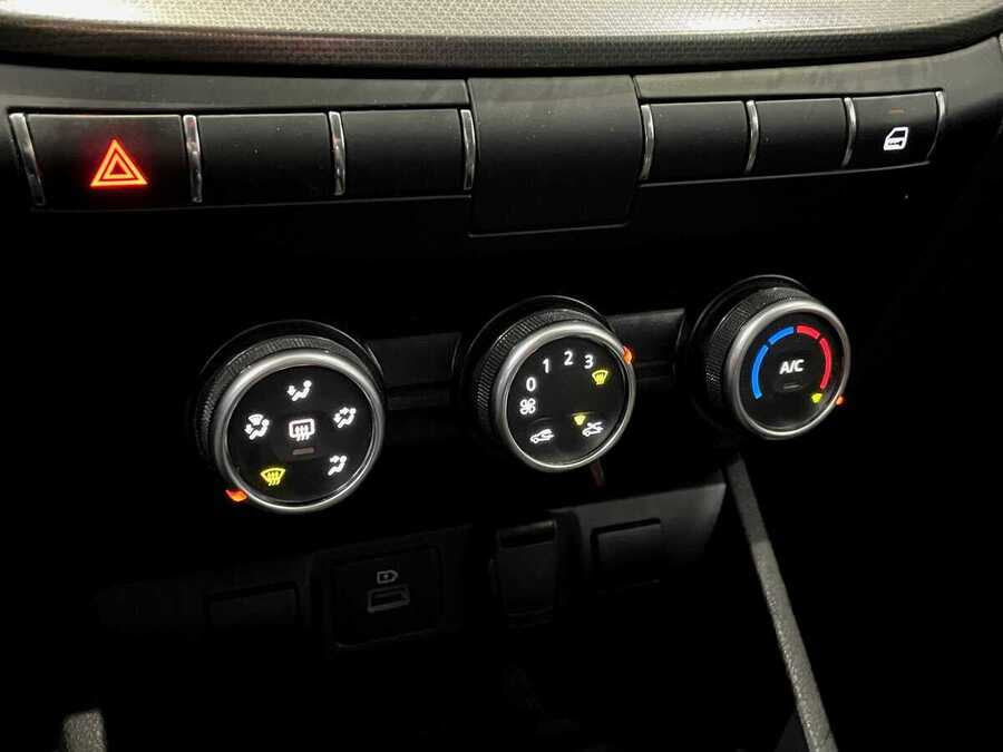 Фото LADA Vesta I Рестайлинг с пробегом | №7