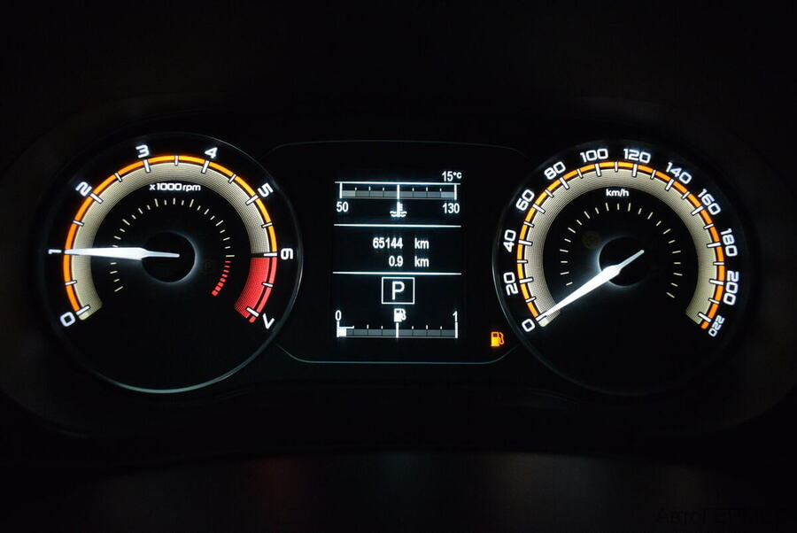 Фото LADA Vesta I Рестайлинг с пробегом | №6 Фото LADA Vesta I Рестайлинг с пробегом | №6