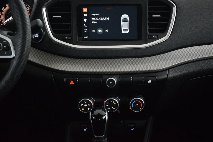 Фото LADA Vesta I Рестайлинг с пробегом | №7 Фото LADA Vesta I Рестайлинг с пробегом | №7