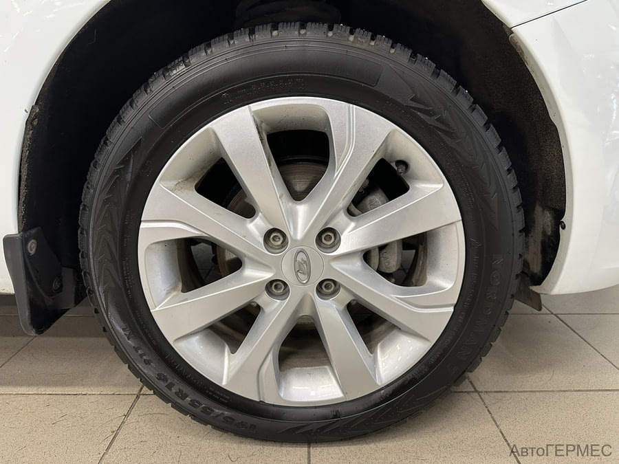 Фото LADA Vesta I Рестайлинг с пробегом | №16