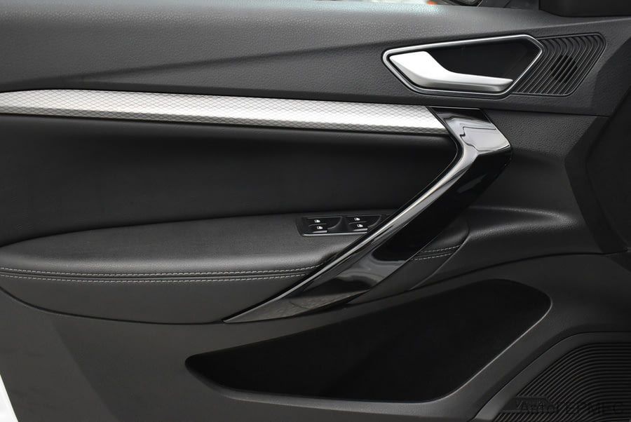 Фото LADA Vesta I Рестайлинг с пробегом | №10