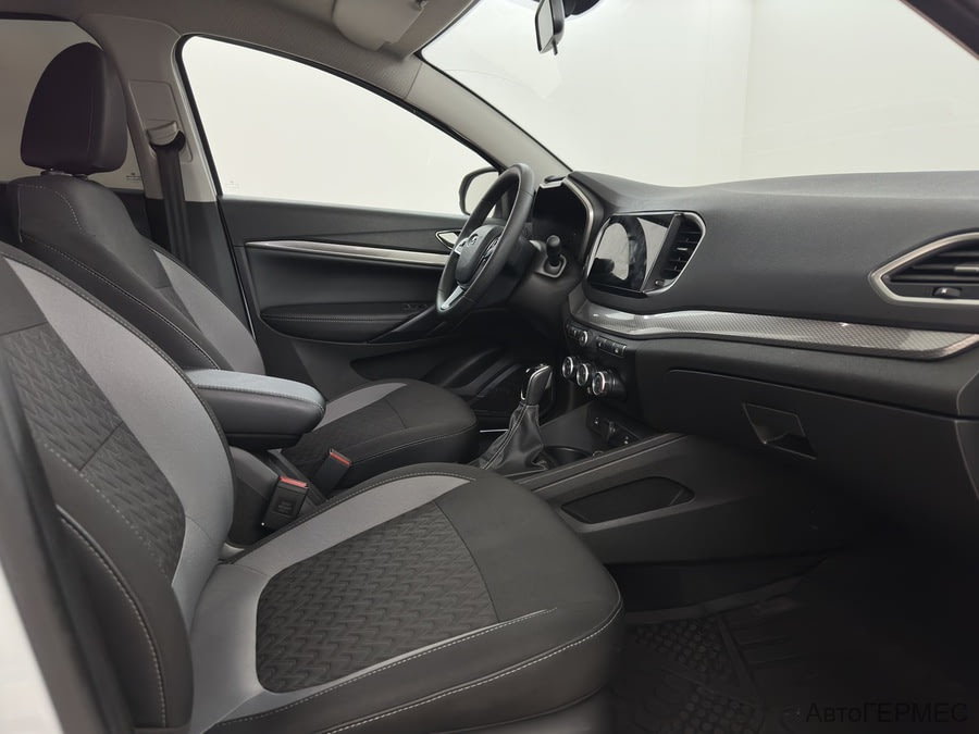 Фото LADA Vesta I Рестайлинг с пробегом | №10 Фото LADA Vesta I Рестайлинг с пробегом | №10