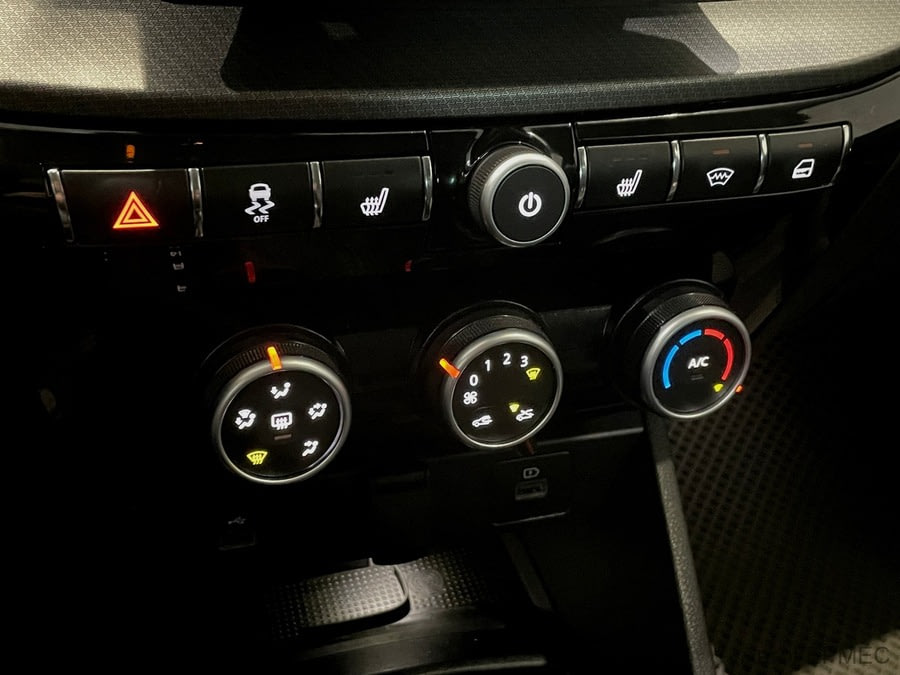 Фото LADA Vesta I Рестайлинг с пробегом | №7