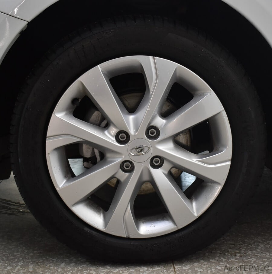 Фото LADA Vesta I Рестайлинг с пробегом | №15