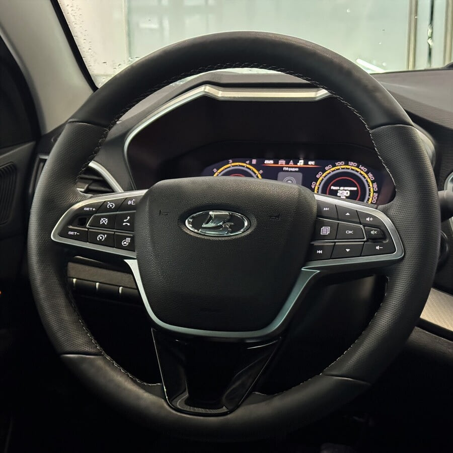 Фото LADA Vesta I Рестайлинг с пробегом | №9