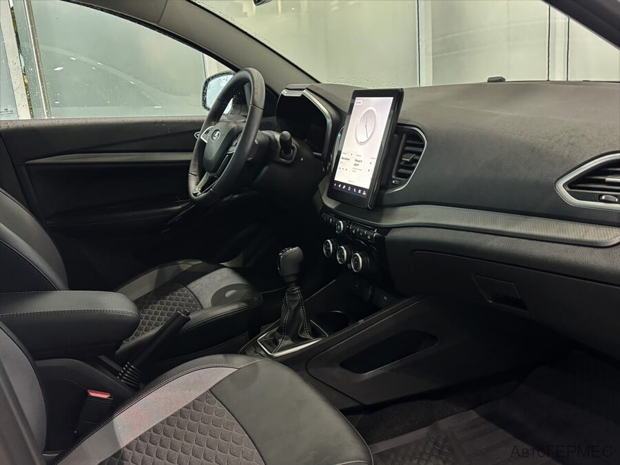 Фото LADA Vesta I Рестайлинг с пробегом | №13