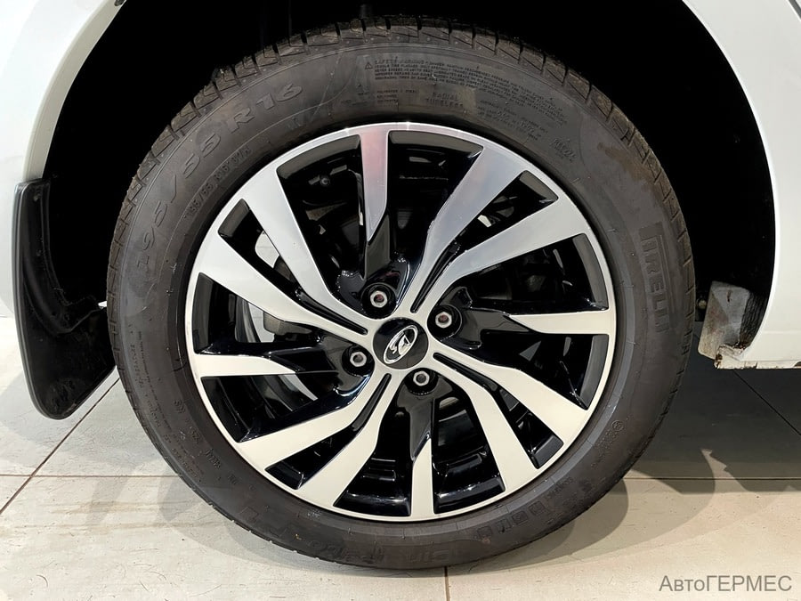 Фото LADA Vesta I Рестайлинг с пробегом | №17