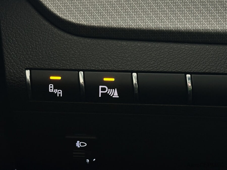 Фото LADA Vesta I Рестайлинг с пробегом | №11