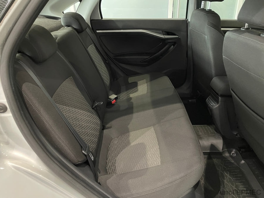 Фото LADA Vesta I с пробегом | №11