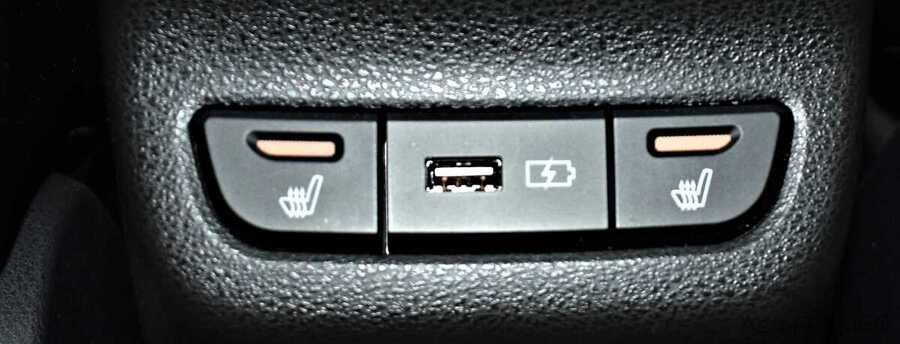 Фото LADA Vesta I Рестайлинг с пробегом | №10 Фото LADA Vesta I Рестайлинг с пробегом | №10