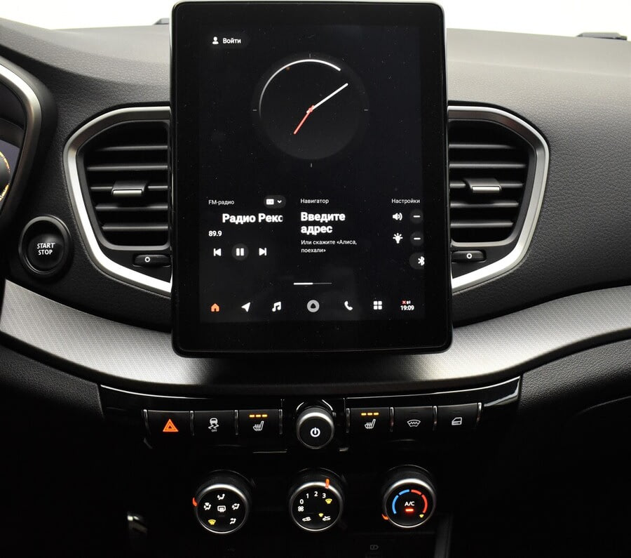 Фото LADA Vesta I Рестайлинг с пробегом | №7 Фото LADA Vesta I Рестайлинг с пробегом | №7