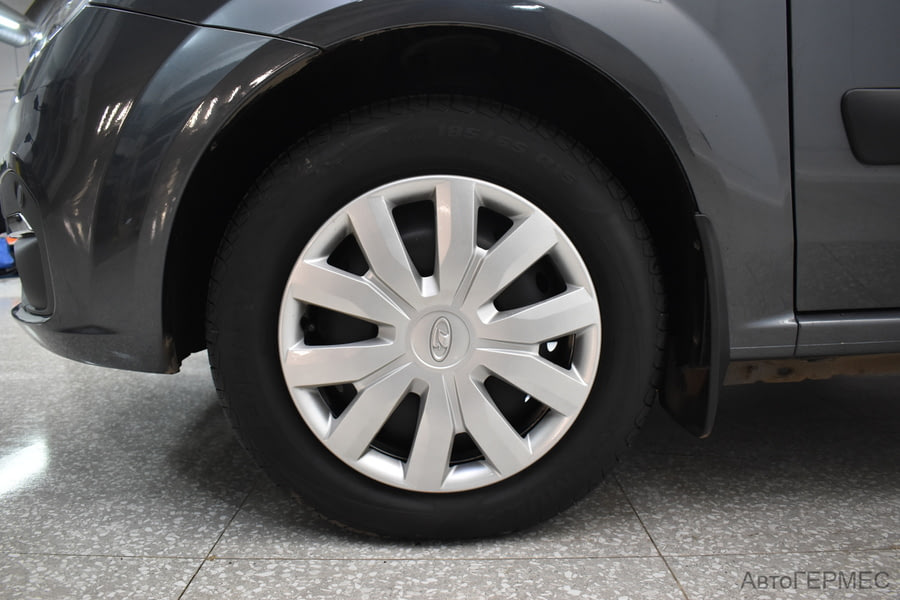 Фото LADA Largus I Рестайлинг с пробегом | №15