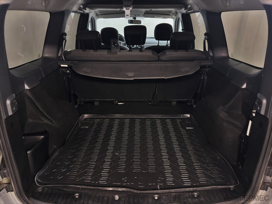 Фото LADA Largus I с пробегом | №10