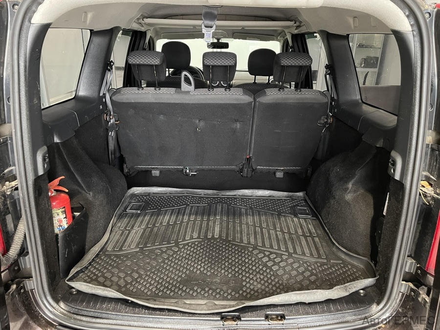 Фото LADA Largus I с пробегом | №14 Фото LADA Largus I с пробегом | №14