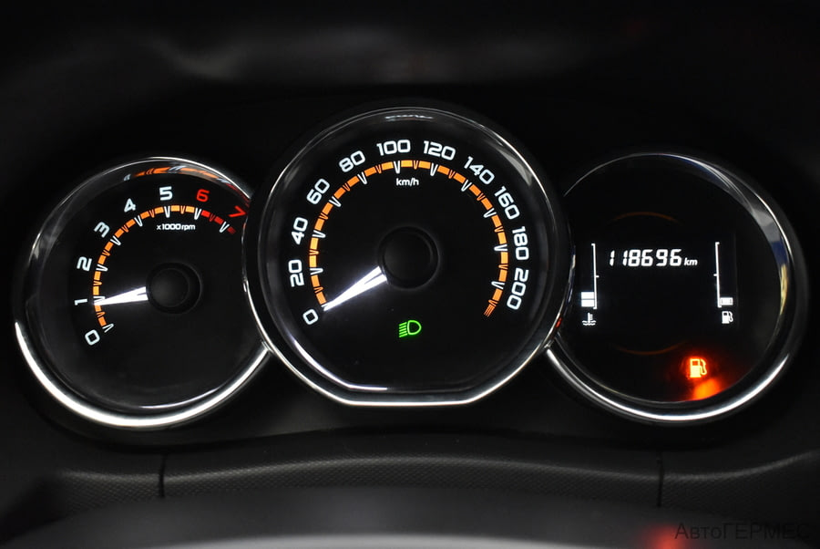 Фото LADA Largus I Рестайлинг с пробегом | №6