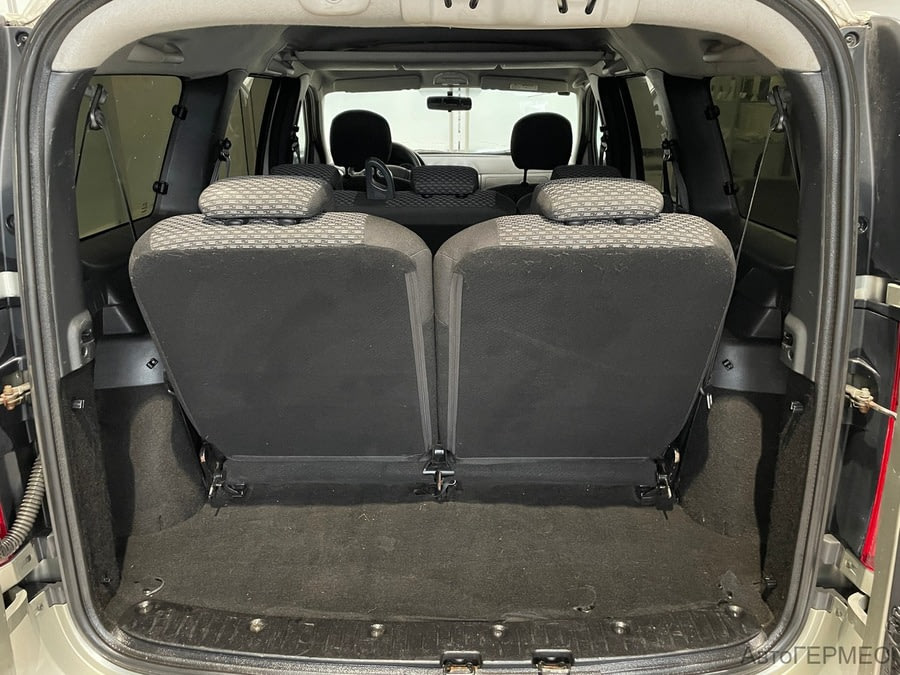 Фото LADA Largus I с пробегом | №13