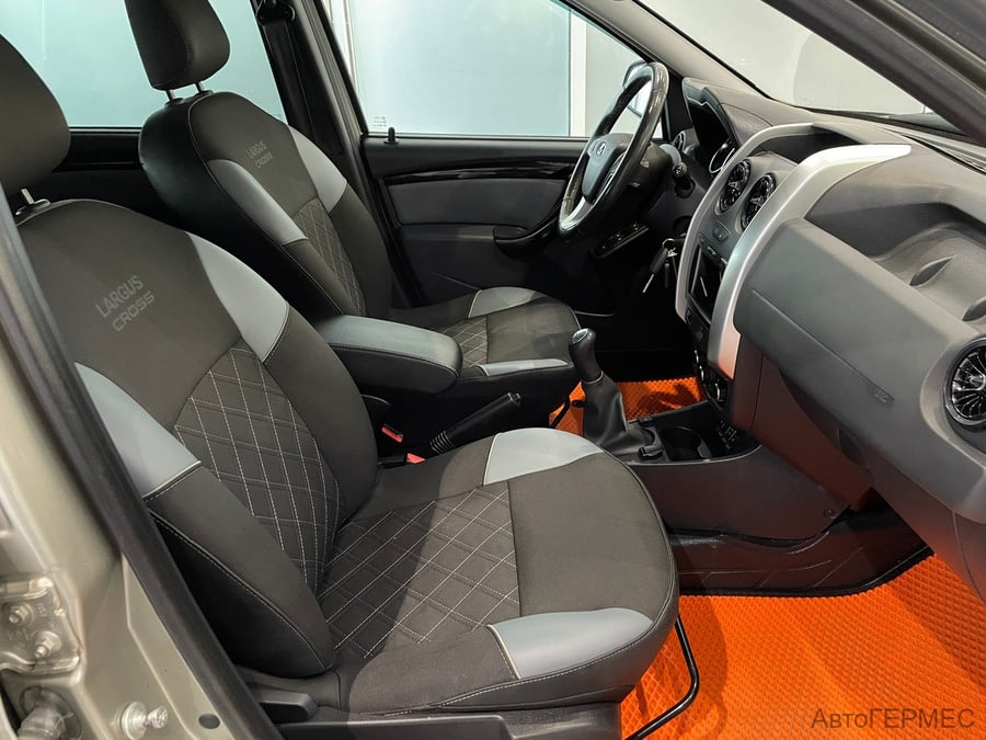 Фото LADA Largus I Рестайлинг с пробегом | №12 Фото LADA Largus I Рестайлинг с пробегом | №12