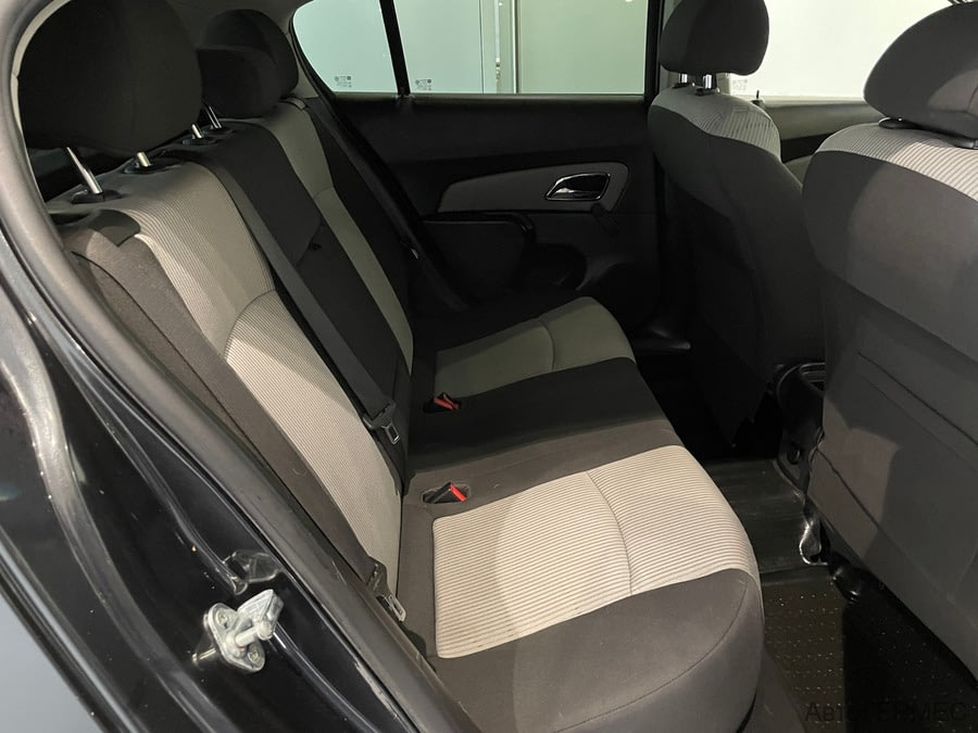 Фото Chevrolet Cruze I Рестайлинг с пробегом | №11