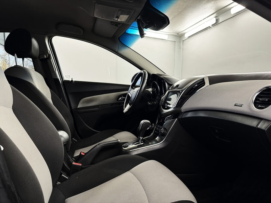 Фото Chevrolet Cruze I Рестайлинг с пробегом | №11