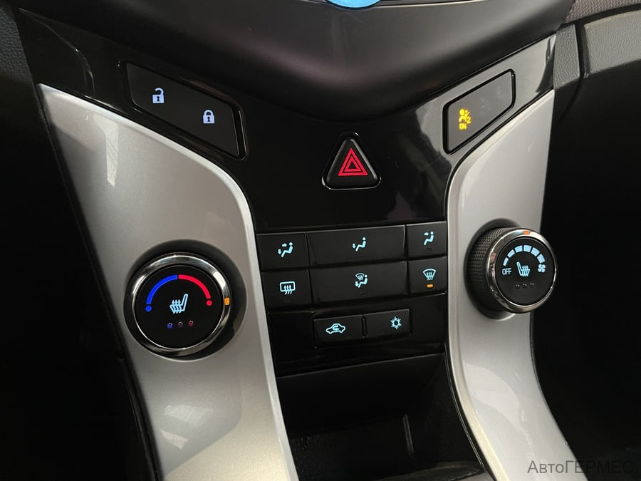 Фото Chevrolet Cruze I Рестайлинг с пробегом | №7