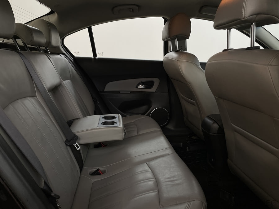 Фото Chevrolet Cruze I Рестайлинг с пробегом | №11