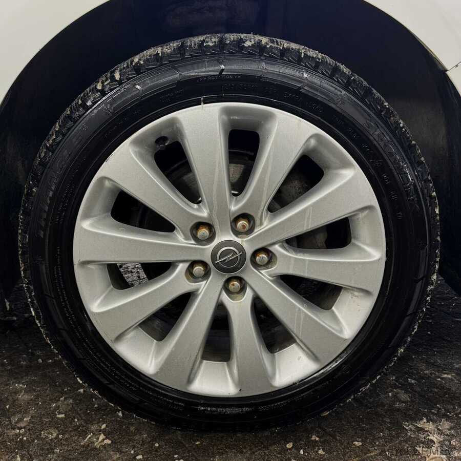 Фото Opel Astra J Рестайлинг с пробегом | №14