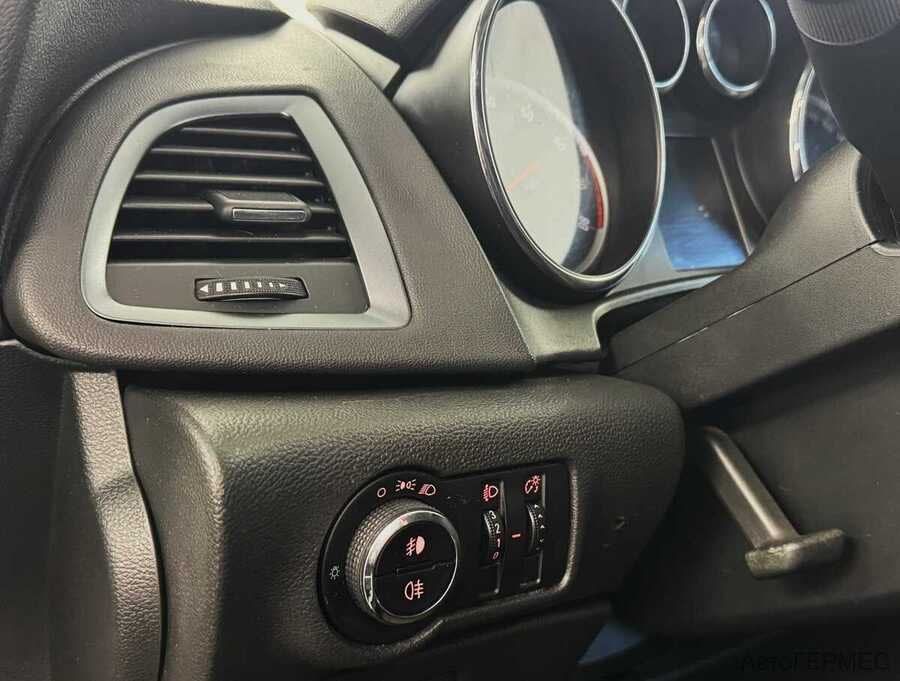 Фото Opel Astra J Рестайлинг с пробегом | №8