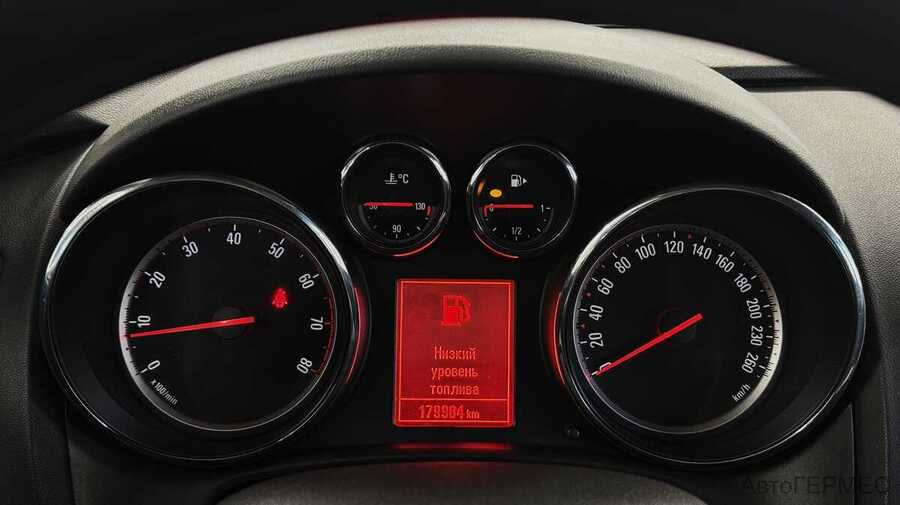 Фото Opel Astra J Рестайлинг с пробегом | №6