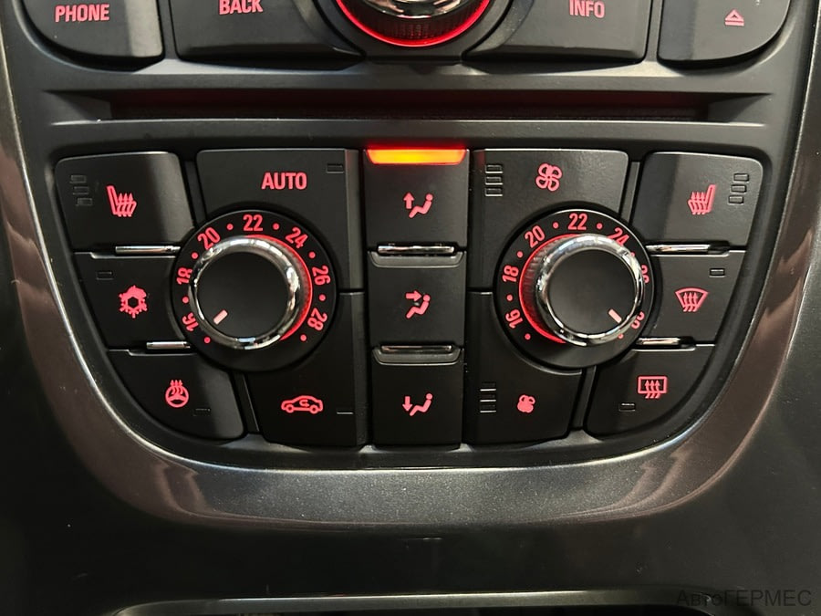 Фото Opel Astra J Рестайлинг с пробегом | №7