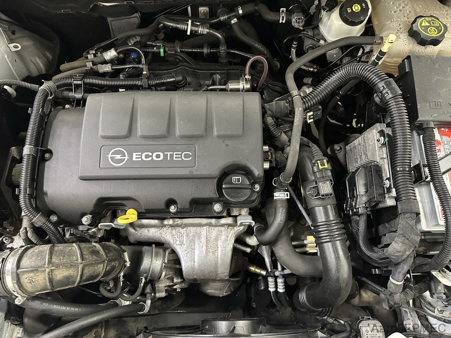 Фото Opel Astra J Рестайлинг с пробегом | №15