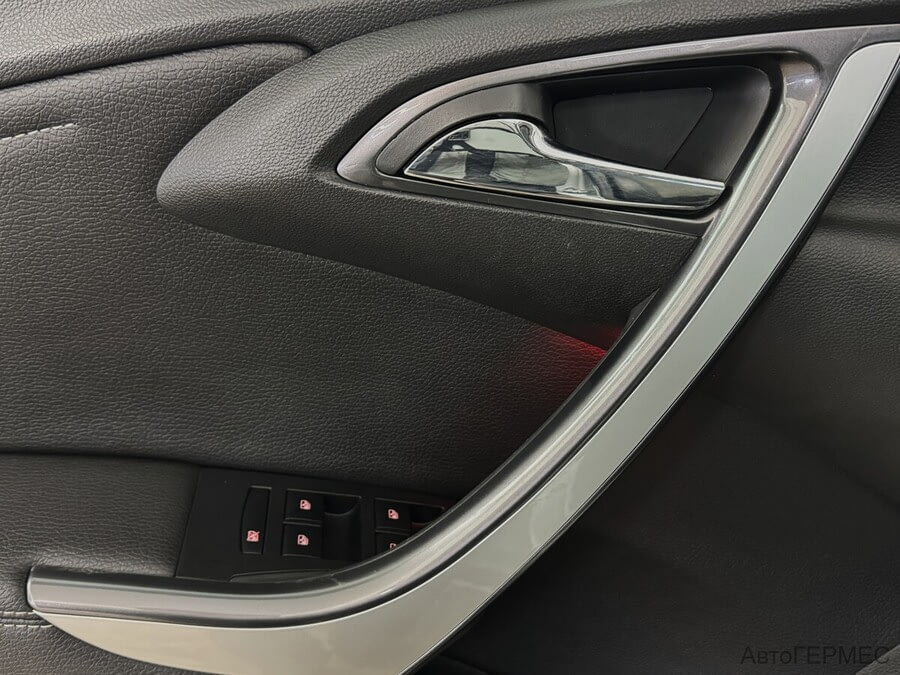 Фото Opel Astra J Рестайлинг с пробегом | №10 Фото Opel Astra J Рестайлинг с пробегом | №10