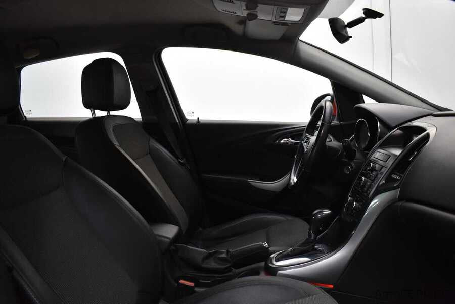 Фото Opel Astra J Рестайлинг с пробегом | №11