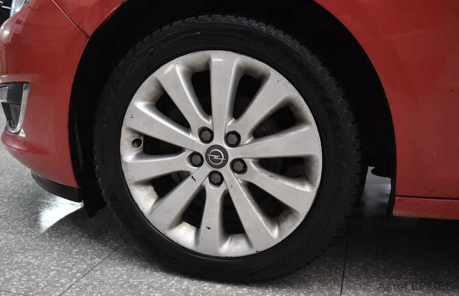 Фото Opel Astra J Рестайлинг с пробегом | №15